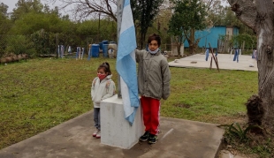 NO ES UNA DONACIÓN MÁS, ES UN NIÑO EN LA ESCUELA